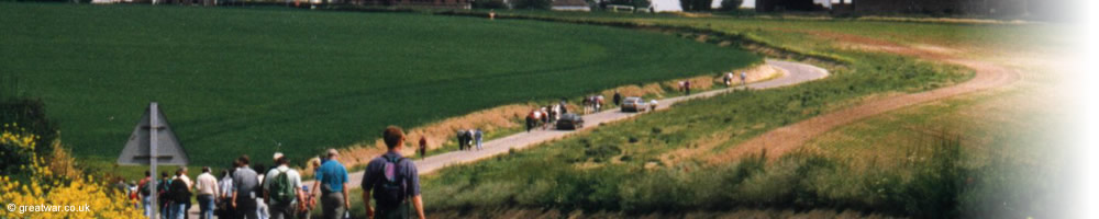 Guided walking tour on the Somme battlefield at Thievpal.