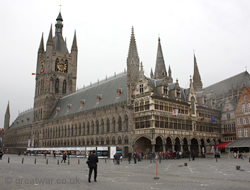 Grote Markt, 11 November, Ypres