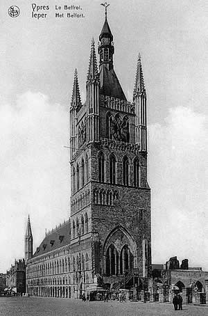 The west wing and belfry of the Cloth Hall 
			   (Lakenhalle) reconstructed by 1930.